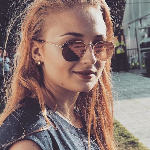 Mañana respondo los roles pendientes. 

Buenas noches.