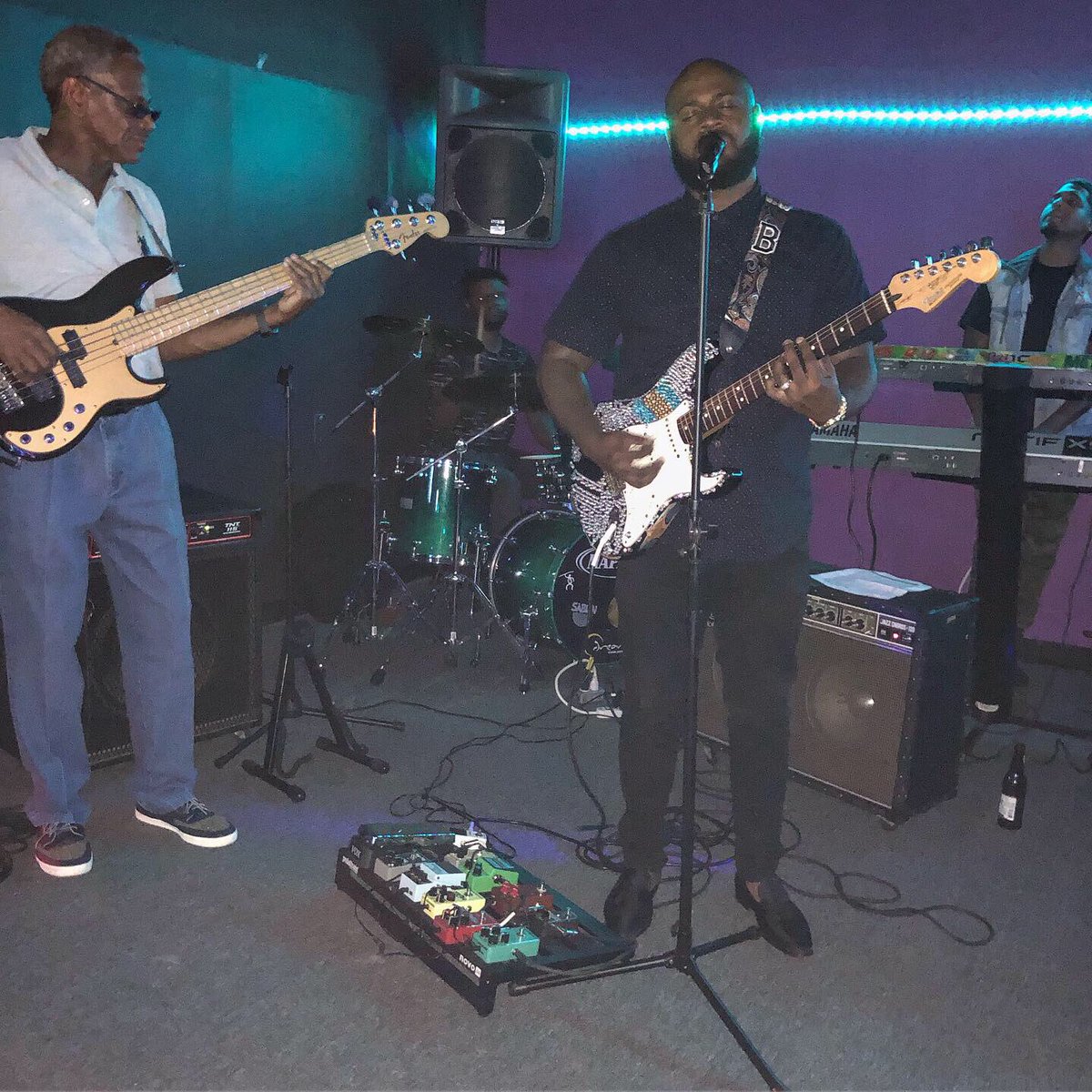 LegacySpurge's tweet photo. Live band tonight! https://t.co/SUnS0Q0GUD