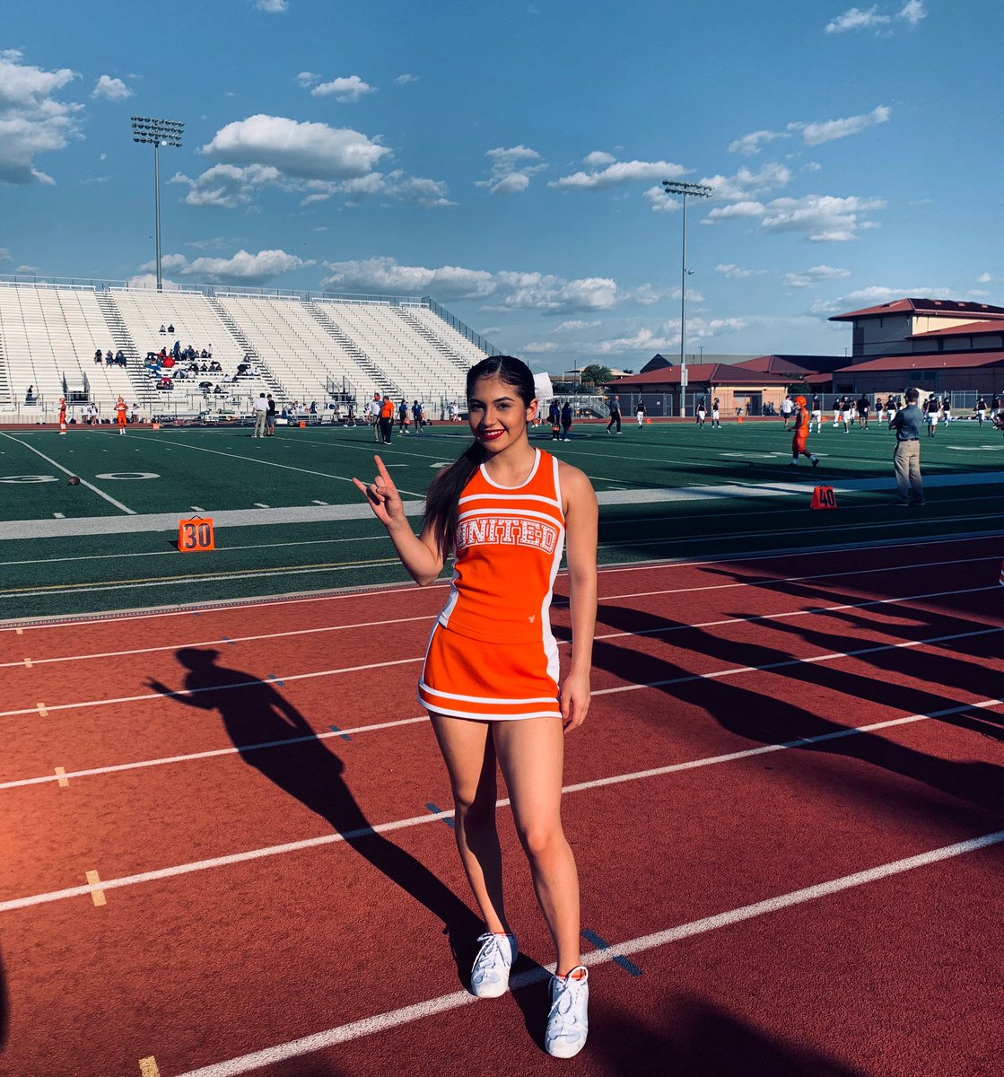 UHS CHEER 2021-2022 tweet media