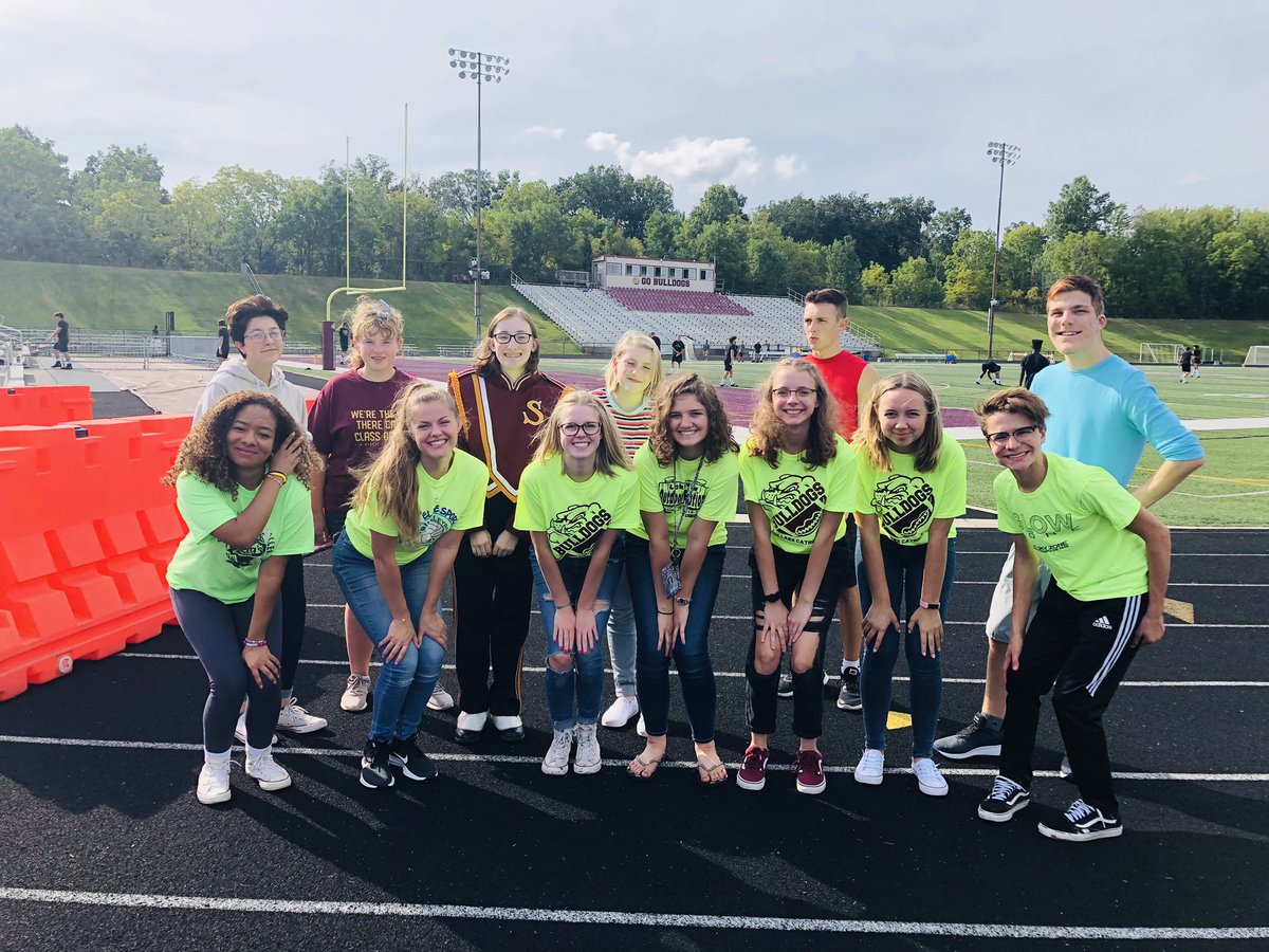 NEON!💛💚Great way to start off the year with our club! First meeting next Friday September 6!