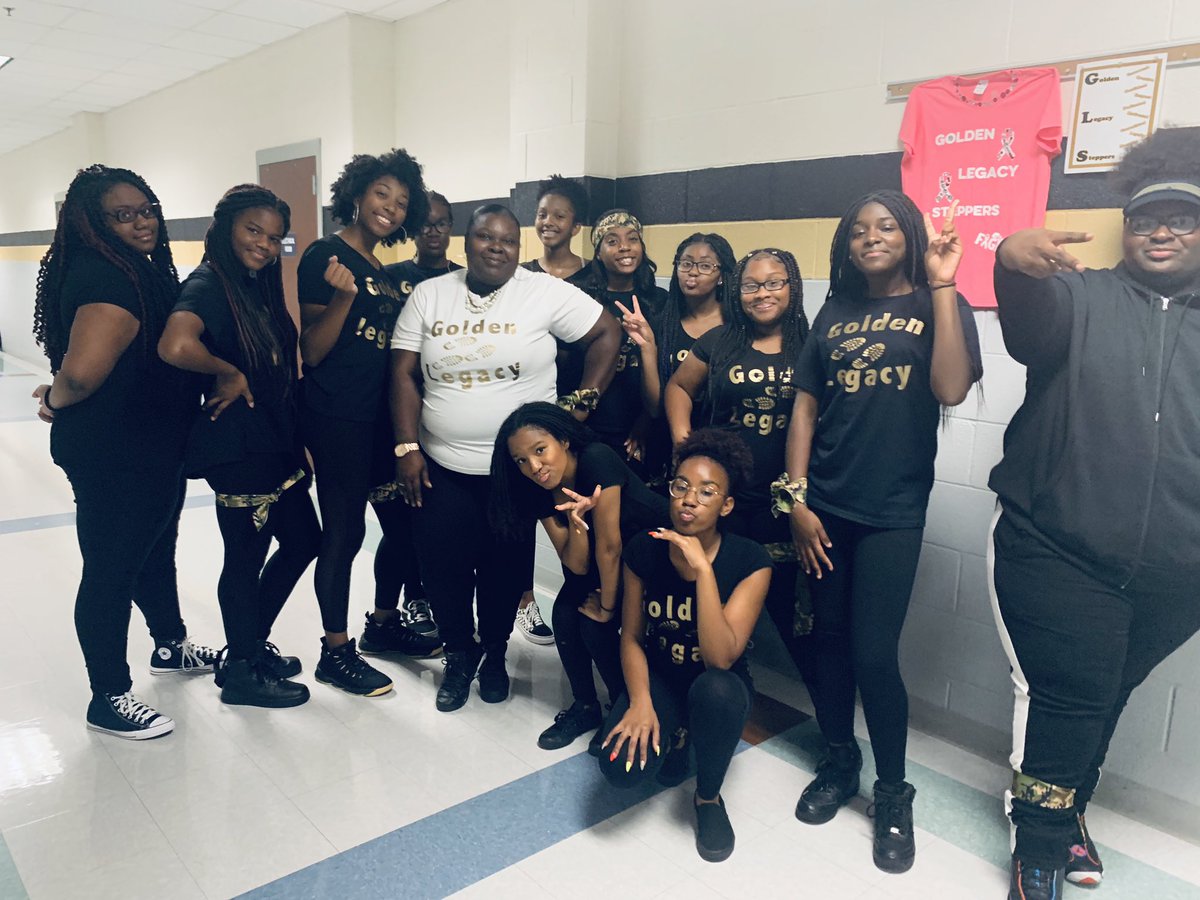 Ready for tonight’s game <a href="/GLS4Life/">⚫️𝔾𝒐𝒍𝒅𝒆𝒏 𝕃𝒆𝒈𝒂𝒄𝒚 𝕊𝒕𝒆𝒑𝒑𝒆𝒓𝒔🟡</a> <a href="/KnightdaleHS/">Knightdale High</a>