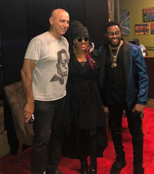 LERISmedia's tweet photo. We Thank  @andyshallal for taking a moment to enjoy the show and @Raheem_DeVaughn for Blessing the Stage for 
The Queen Cora Orchestra 
at the Busboys and Poets Anacostia 
#QueenCora #fromthequeensthrone #femaledrummer #BlackGirlsRock #202Creates #RaheemDevaughn #southeastlove https://t.co/lO21UbxK8H