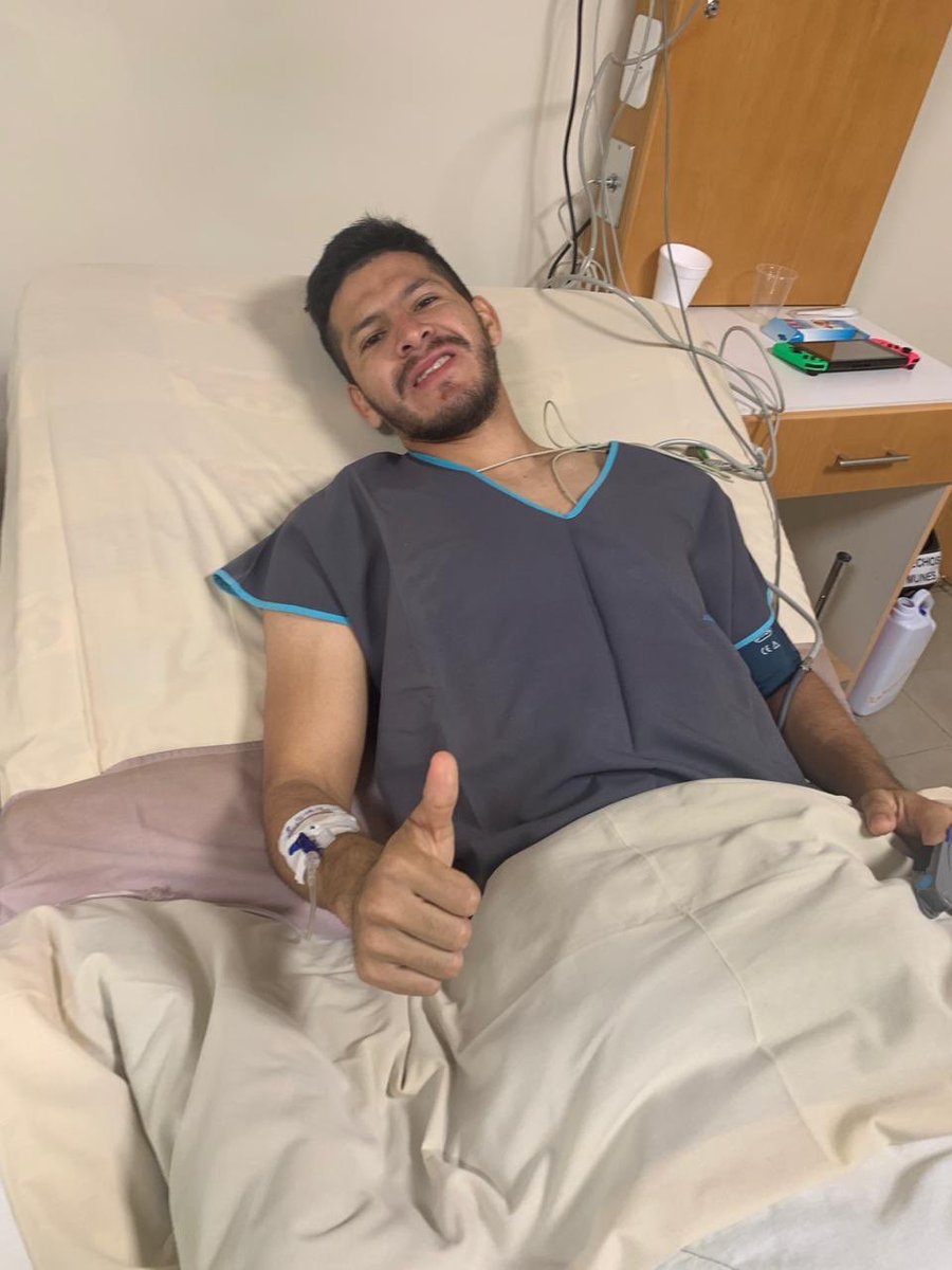 geo_53's tweet photo. Gracias a Dios todo salió bien en la operación. Agradezco a mi familia, amigos, compañeros de profesión, a todas las  personas que se tomaron un minuto de su tiempo para darme palabras de aliento en estos momentos duros.
Agradezco también a toda la gente de @BocaJrsOficial https://t.co/uEsShwrSmD