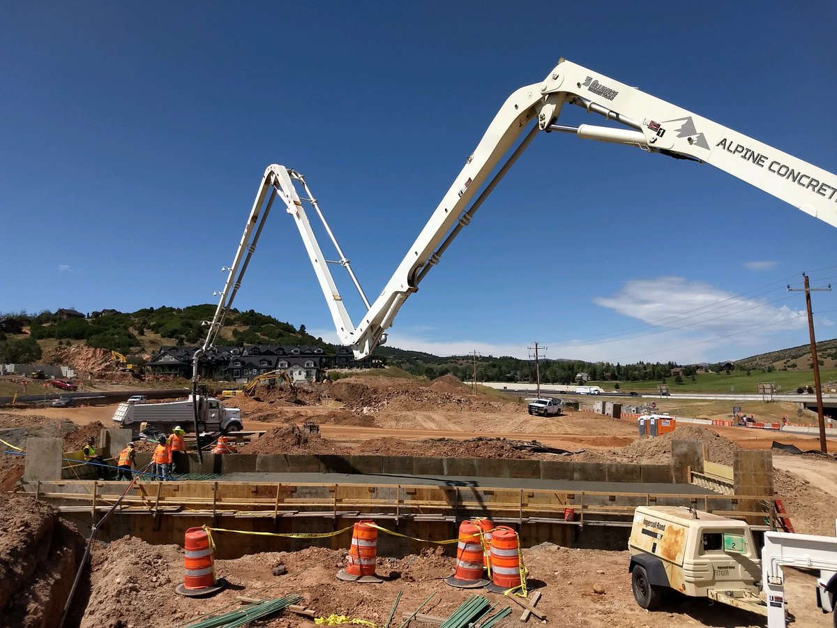 SummitCountyUT's tweet photo. The Kilby pedestrian tunnel has been poured! When complete, the tunnel will give bikers and pedestrians a safe way to cross #KilbyRoad near the Pinebrook Blvd. intersection. #Pinebrook #JeremyRanch #SummitCounty https://t.co/YWzZgc7G3n