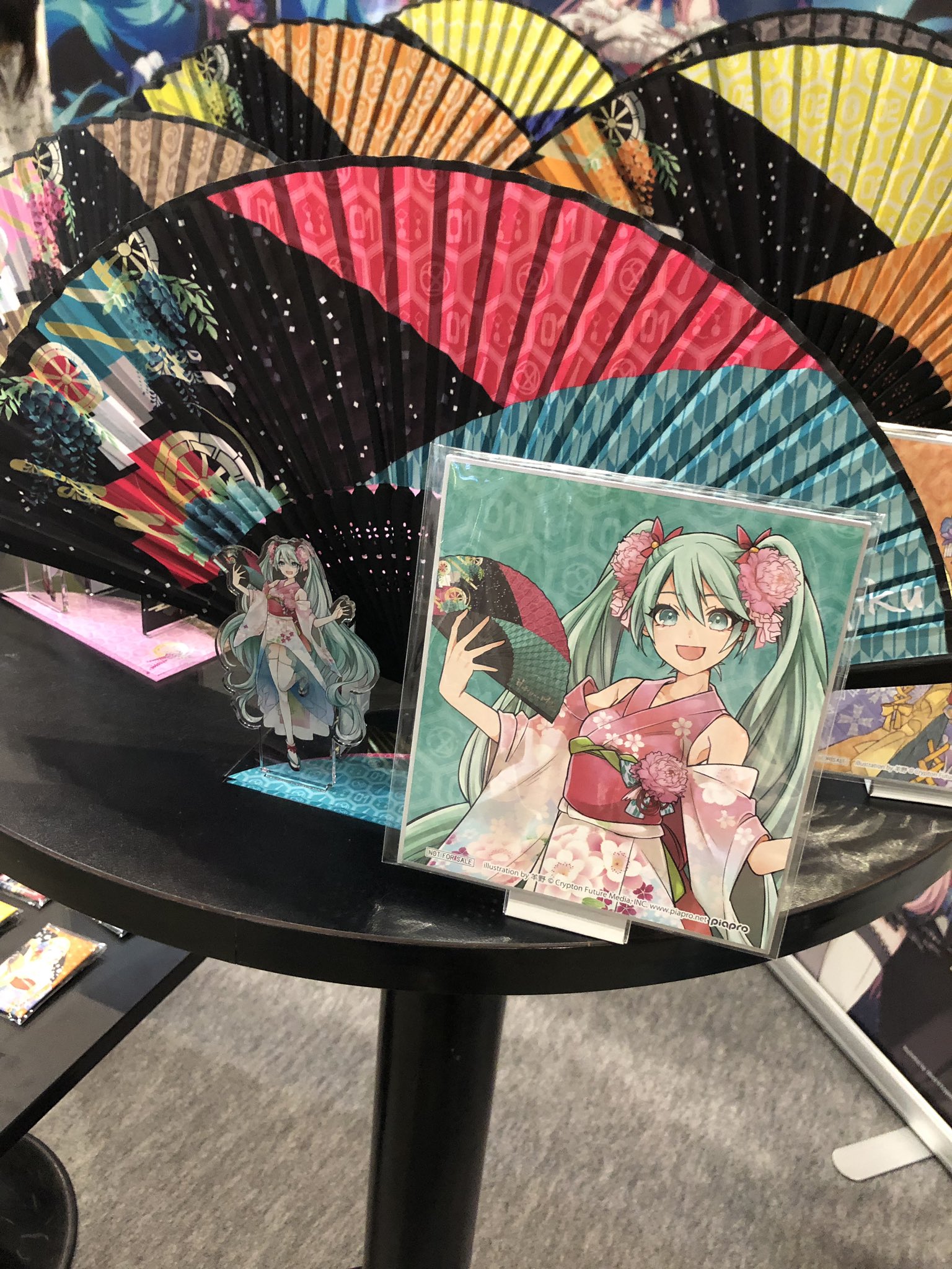 マジカルミライ2019 エテルノレシ　リン　扇子　スタンド　色紙　缶バッジ マジカルミライ エテルノレシ リン 扇子 スタンド 色紙 缶バッジ