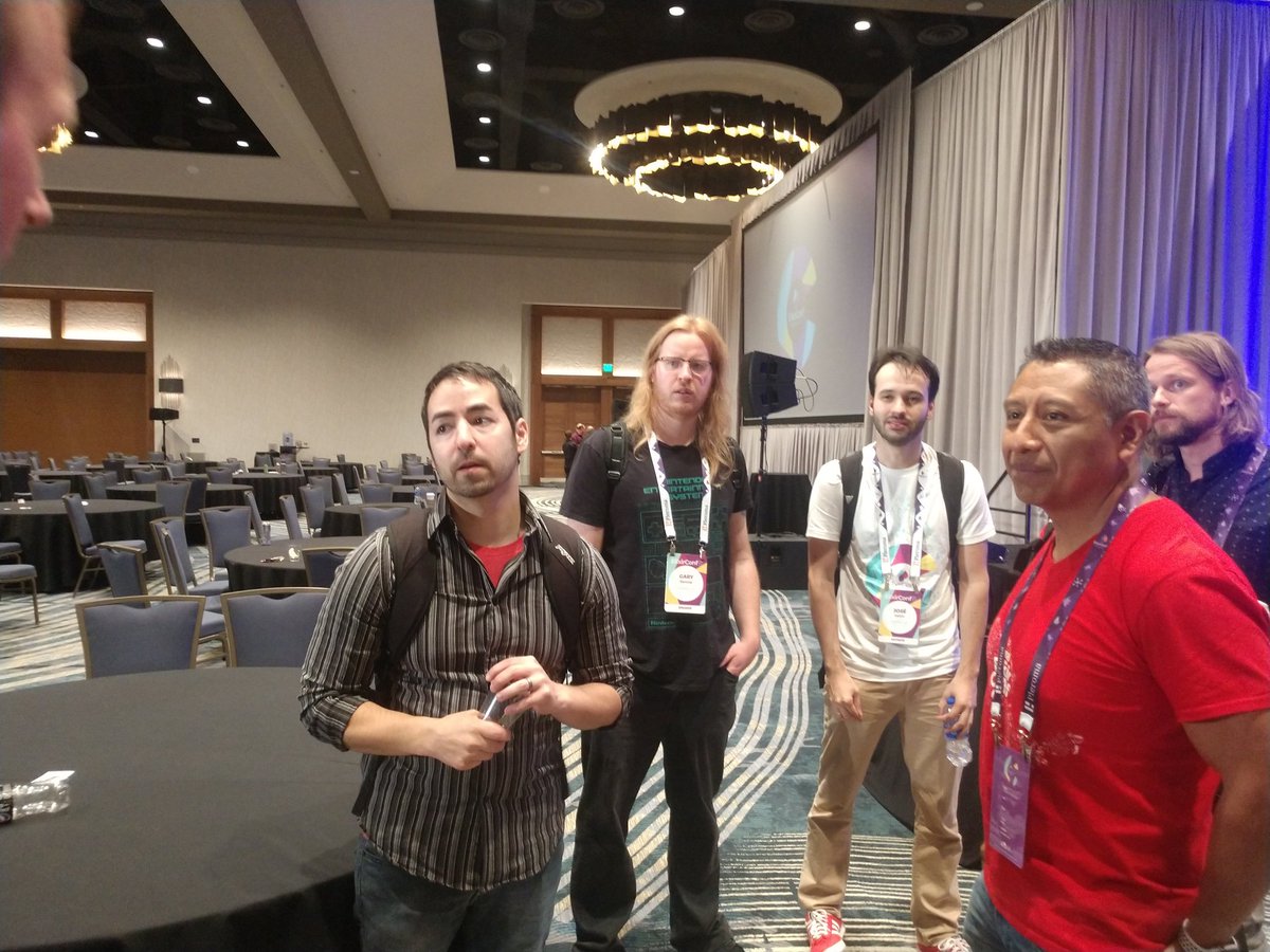 genwaver's tweet image. Around giants at @ElixirConf #ElixirConf2019