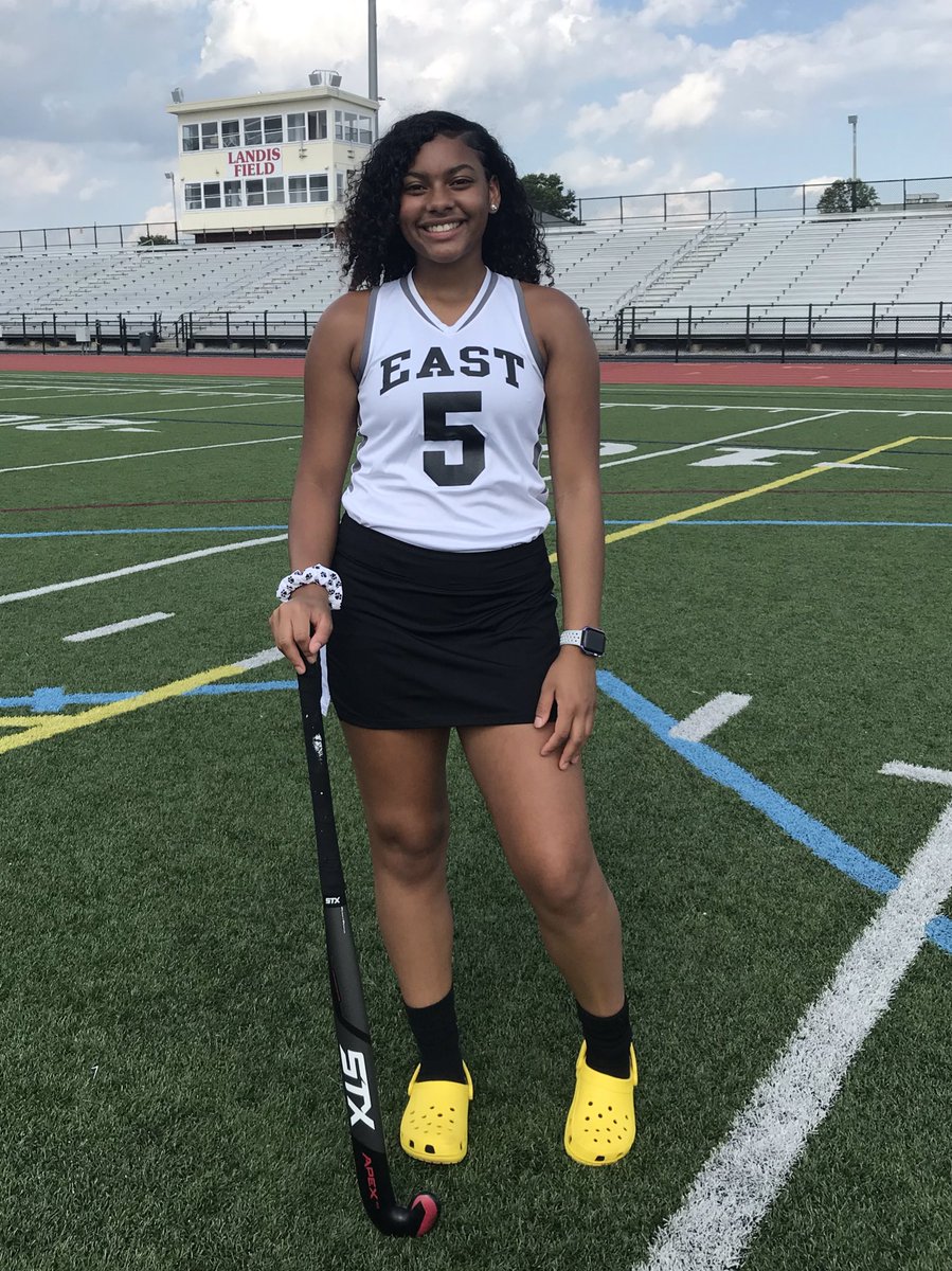 CDEFH's tweet photo. The V Panthers came out strong today against McD, with 2 goals, but the Crusaders got the win 5-2. Goals by #TwitterlessCandice and #TwitterlessMia https://t.co/AqUqpYzYvG