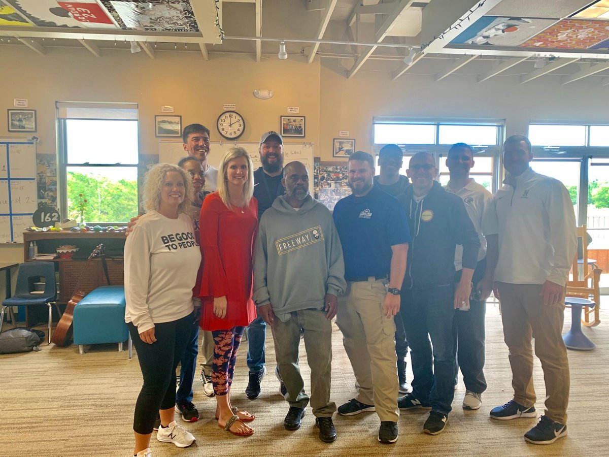 TGainesGlobal's tweet photo. Thanks to Everyone who attended. @freewayricky really enjoyed speaking at Liberty Academy Alternative School. #freewayrickross #untoldautobiography #21keysofsuccess #LeadByExample #LeadThem #TeachThem #TGMgmt Special thanks to the staff & @kingkihei for everything. https://t.co/ZXMud3dn1t