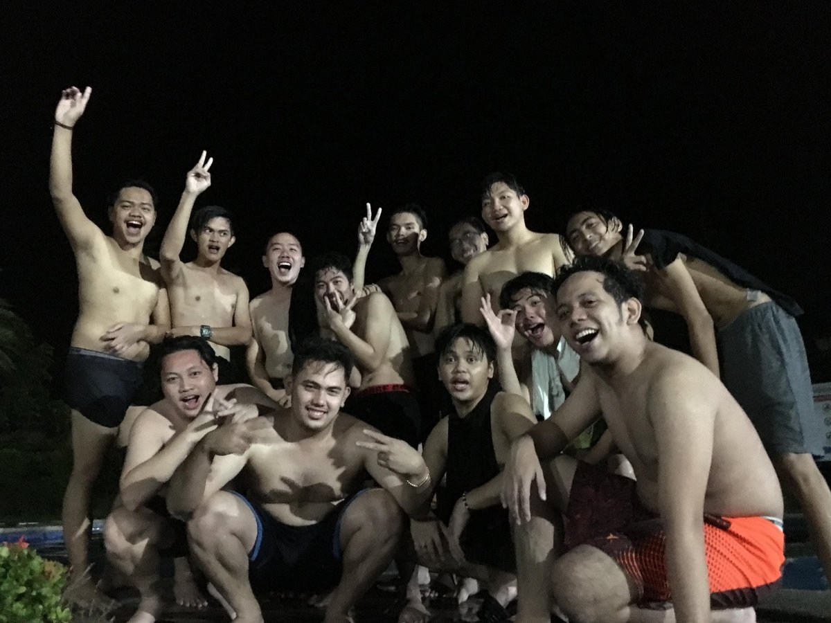 lrizgoku's tweet photo. We celebrated life, success and all the blessings
#aimhighwithsti
#salamatnoah https://t.co/SJQZPAWrDe