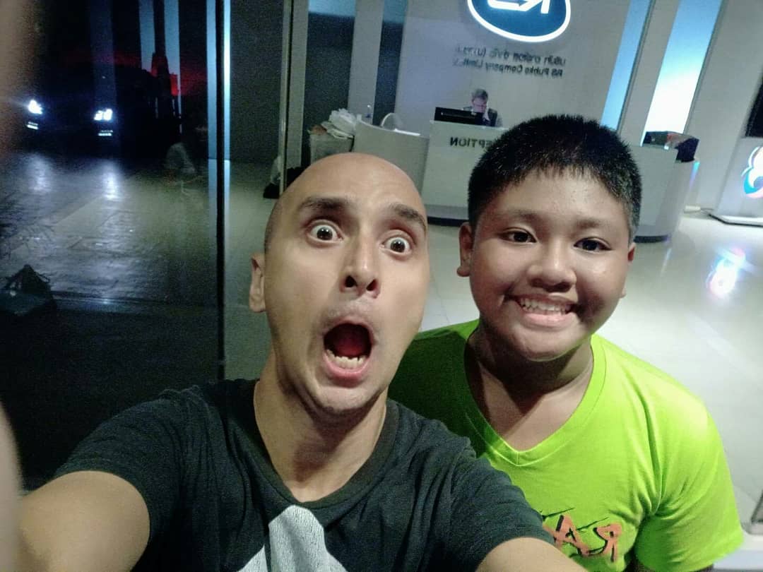 fans_raptor's tweet photo. แฟนแร็พเตอร์ที่ตามแม่กันมาติดๆ น่ารักกกก 😍😍😍💚 #RaptorFansMeet #jonianwar #RaptorFansLineSquare https://t.co/Xe2tA6tECj