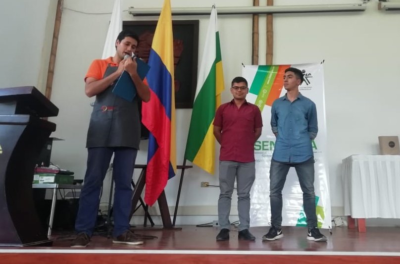 SENANarino's tweet photo. Estamos orgullosos Kevin Pérez, aprendiz del programa técnico de Servicio de Barismo del #CentroLope Ganador del Campeonato de Barismo @SENAComunica 2019 realizado de #Huila @sarturo @pbastidasm @GEMALU @EstradaCarlosM https://t.co/w5Ull1OEuC