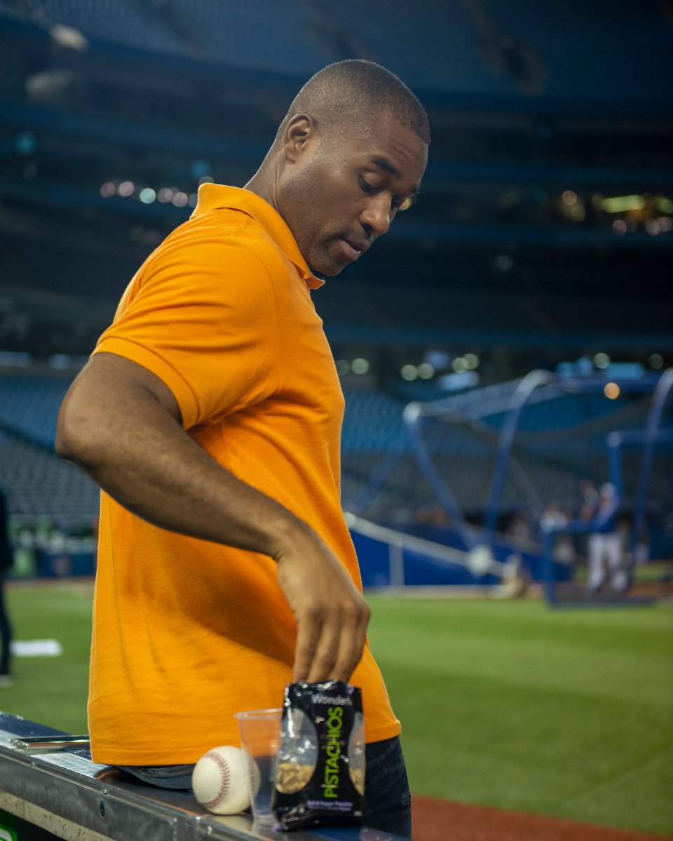 Cabbie's tweet photo. โพ#Ad Watching a young nucleus stride into the future. Gone are the days of peanuts. Enter my new tradition of @WonderfulPistachios at the ball park! As part of a balanced diet, eating Wonderful Pistachios may assist in maintaining a healthy body weight #GetSnackin #WonderfulNut https://t.co/BbJ7vgqqGh