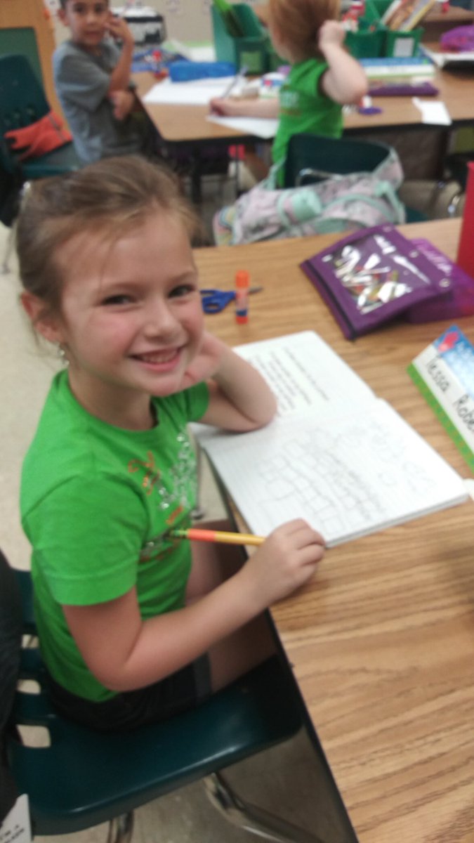 CathyPinteralli's tweet photo. Kinder Cuties writing in their poem 📚😎 #TrailblazersTriumph https://t.co/dNVmWLtJ9t