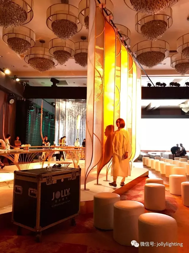 EnvyLighting's tweet photo. #ASIAN WEDDING VOGUE AWARDS #亚洲婚礼风尚盛典
\\\ Supported by wedding fashion, Sanya Wedding Tourism Industry Association, MGM Resort Sanya. The feast will be located in #Sanya, #China. 
At that time, the national elites will gather in Sanya to share this industry event.💗 https://t.co/g2oVKFdC1p