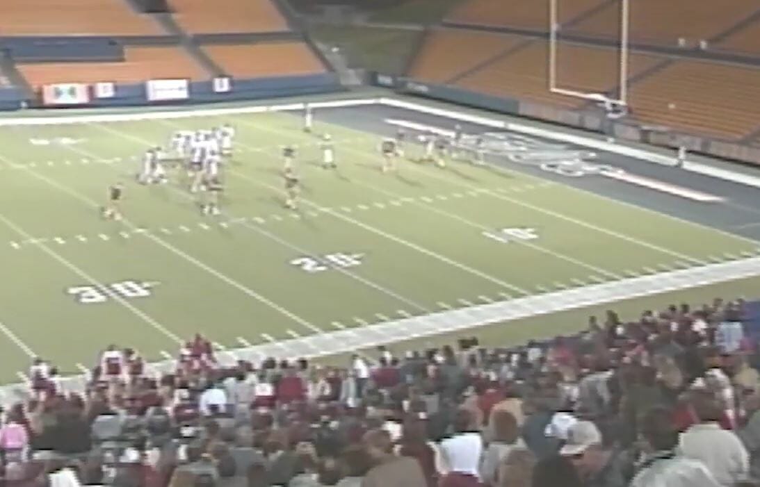 YurViewOK's tweet photo. Today, he helps protect people with the right insurance, but there was a time when @goins_aaron terrorized opponents on the field. We've got the proof in this #FordFlashback #OKFordGameoftheWeek https://t.co/mzpniLMr9c https://t.co/QUTlkQdhQC