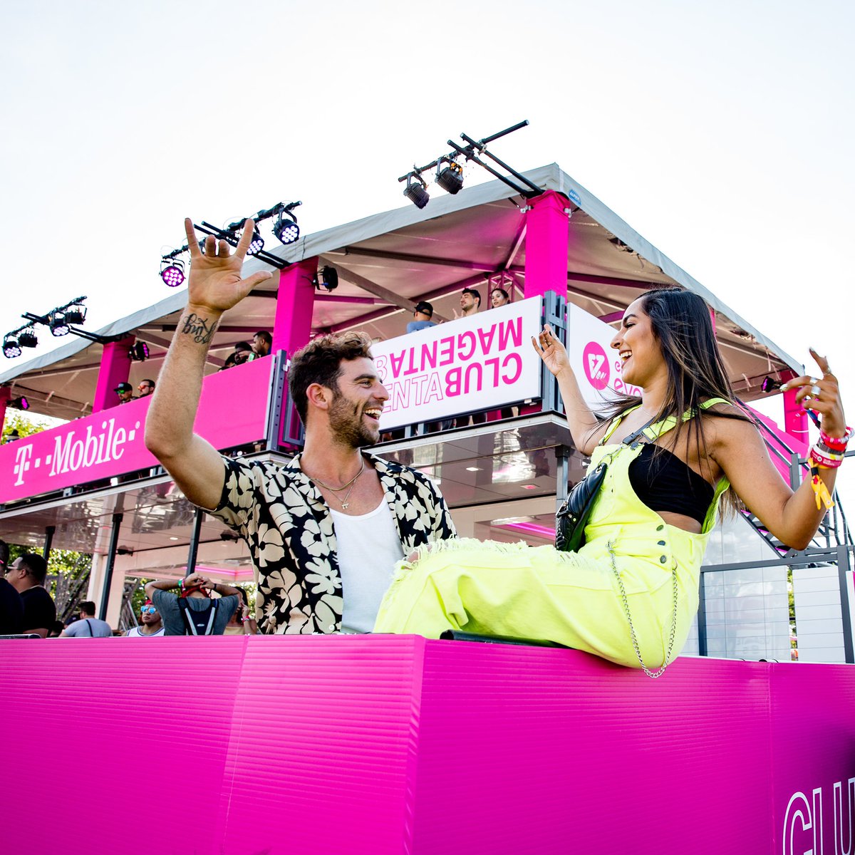 T-Mobile tweet media