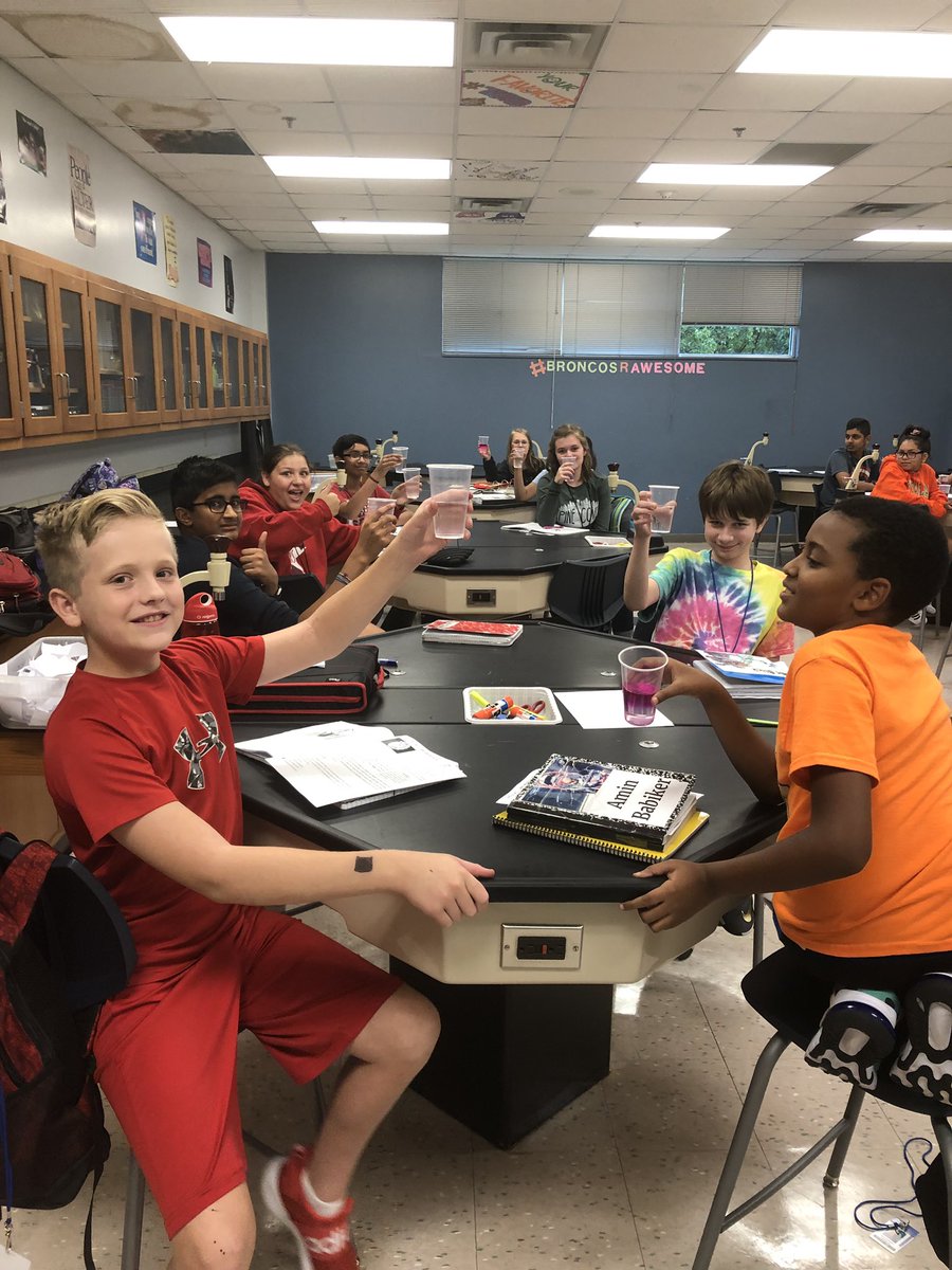 JohnsonScience's tweet image. Exploring how fast (and easily) viruses spread. Did your cup turn pink or were you clear from contracting Ebola?  #HMSscience  #proudtobeabronco #scienceisfun
