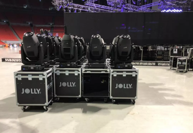 EnvyLighting's tweet photo. REVIEW:  [ Guns N' Roses Asian Tour Concert] Rock and Roll Fans' Carnival Feast

A palace-level rock bands

Reputable in the media around the world

No matter where they go, the whole seat must be full

Set off the strongest music wave

They are #GunsN'Roses   🌹 https://t.co/9vZ99On0x4