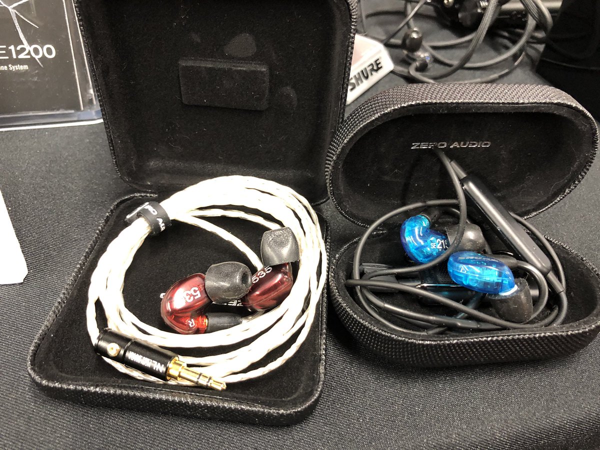 whos_heine's tweet photo. Shure ｅイヤホン

#ｅイヤホン
#Shureday 
#ES535 https://t.co/aiCmPwYXBc