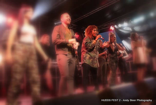 asephotographer's tweet photo. @LMACHOIR LMA Choir performing last night @huddsfest https://t.co/KhkV0GV2hW
