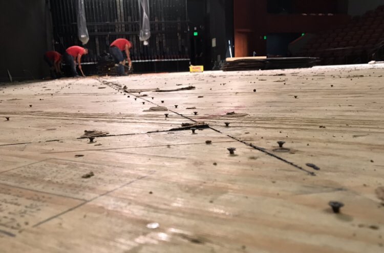 Excalibur_AZ's tweet photo. #BeforeDuringAfter of this #StageFloor remove and re-install over 3,000 screws @ScottsdaleCenterForTheArts 
#ArizonaHardwoodFloors #Repairs #HardwoodFloorRefinishing #Restoration #scottsdalecenterfortheperformingarts #CustomHardwoodFloors #Refinishing #SkylineBuilders https://t.co/zhb5yVXWpF