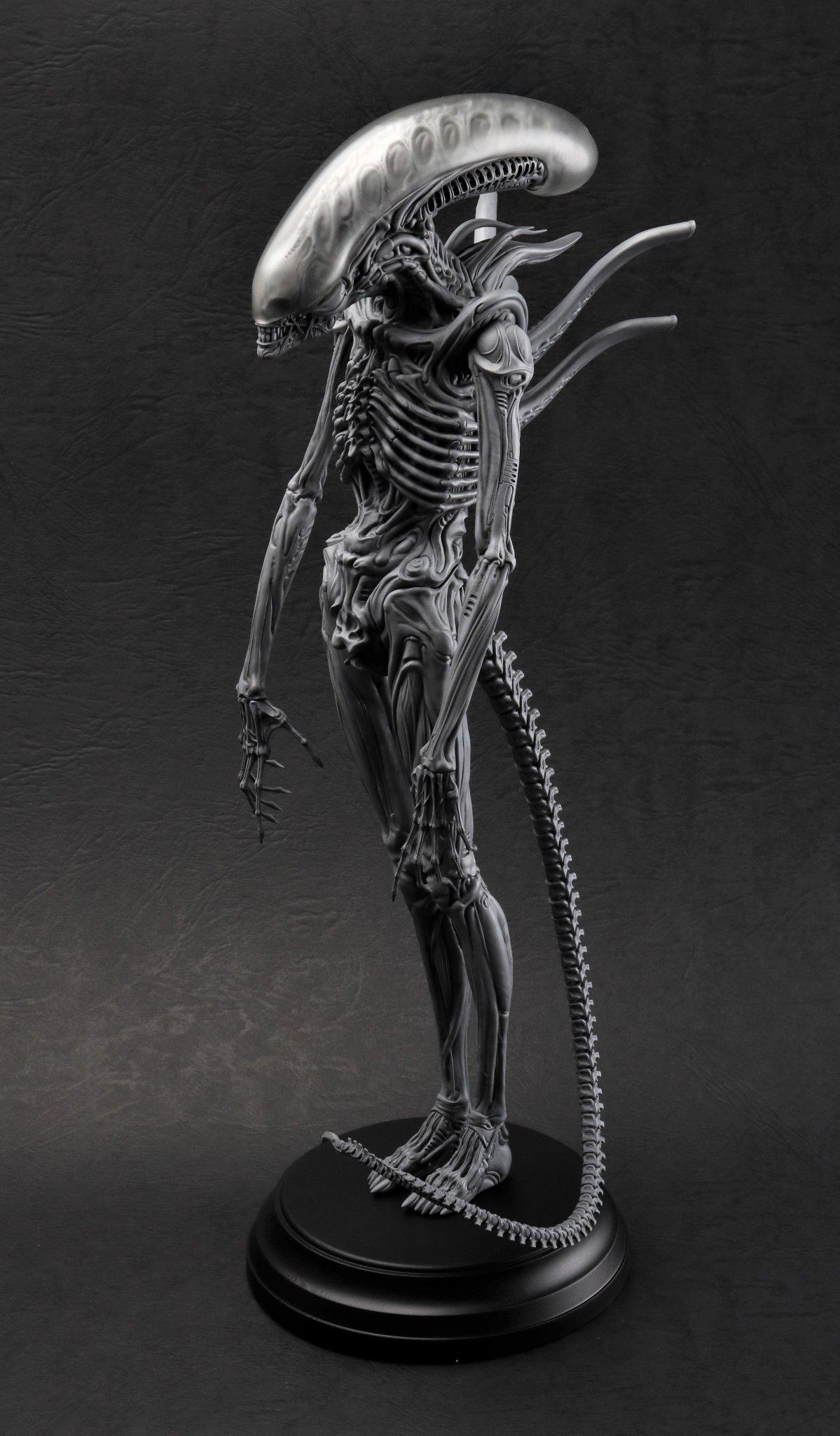 エイリアンフィギュア ブラック 骨格デザイン Amazon.co.jp: ALIEN SSSプレミアムBIGフィギュア ‐ エイリアン