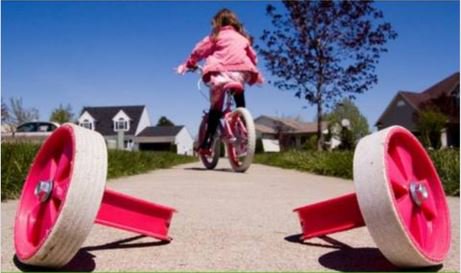 BarnetLibraries's tweet photo. On 12/09/19 #OsidgeLibrary has an afternoon of cycling fun! From 4-5pm we have ditch the stabilisers for ages 5 upwards. Parents must bring their children’s bikes with the stabilisers taken off. To book, email libraryevents@barnet.gov.uk @ptlondonnorth @Young_Barnet @LibrariesIB https://t.co/GPHMS9bBh9