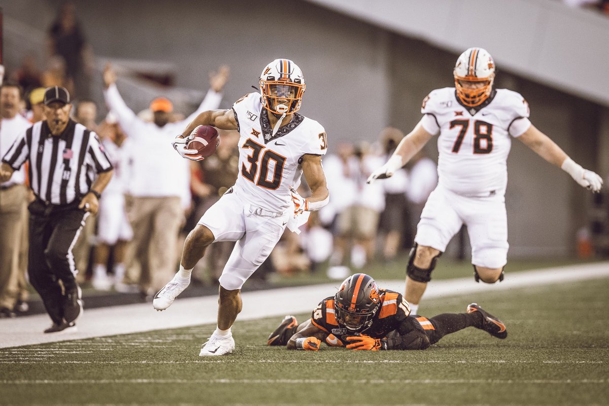 CowboyFB's tweet photo. America’s Brightest 🍊.
🔶 #GoPokes | #OKSTvsORST ⚫️ https://t.co/h1q3tboOjK