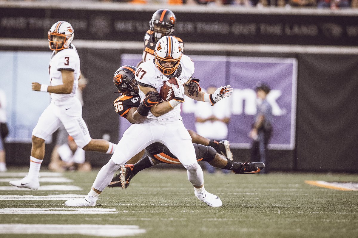 CowboyFB's tweet photo. America’s Brightest 🍊.
🔶 #GoPokes | #OKSTvsORST ⚫️ https://t.co/h1q3tboOjK