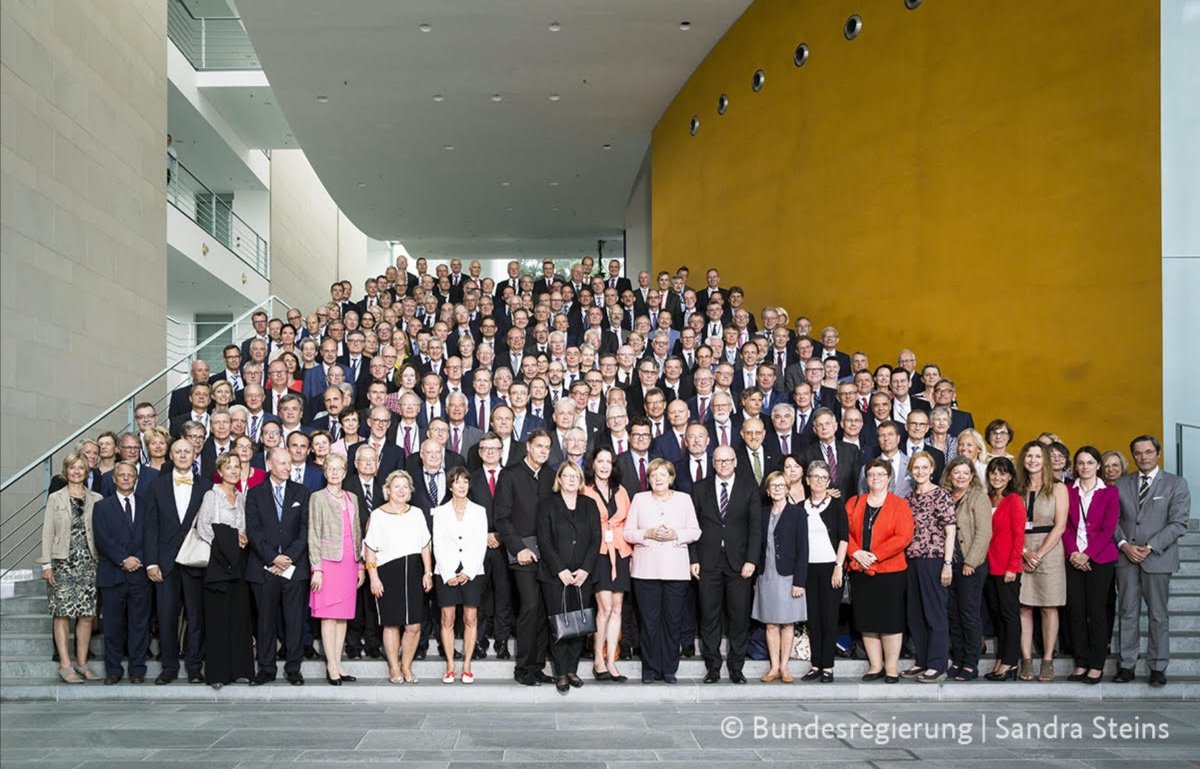 GermanyChennai's tweet photo. #throwback #boko19 in #Berlin: Group photo with #chancellor Angela #Merkel - interesting week, good to see my #NewDelhi #Mumbai #Bangalore + #kolkata colleagues again. Now on my way back to #Chennai #TamilNadu #India! https://t.co/5POfJB9Ahs