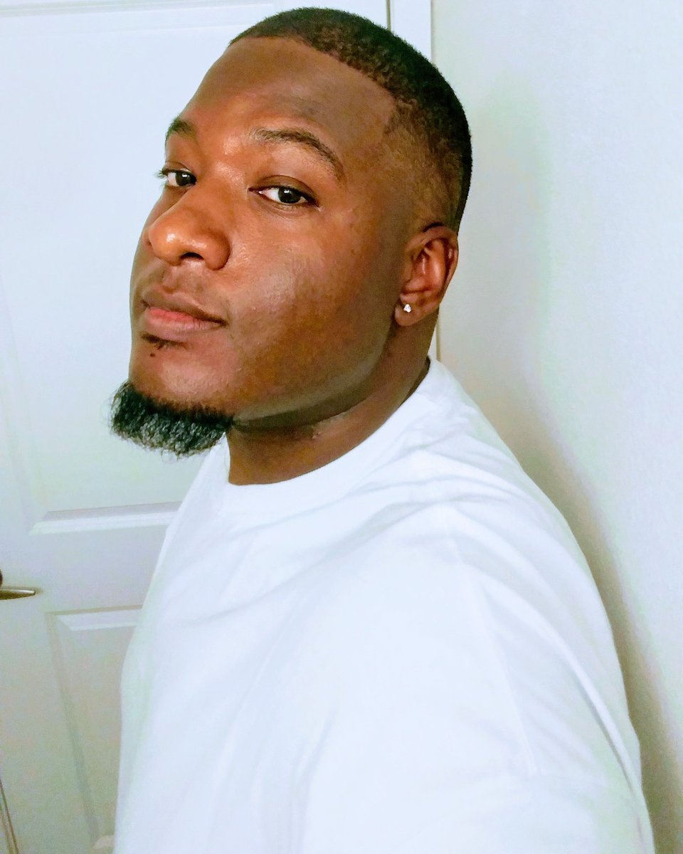 JS_GOTI's tweet photo. It don't matter how much weight I lose... I'm not getting rid of this big ass head. #HeadSwole #8Head #NoButReallyTho #MyHatSizeAFullAss8 #ThatsAight #ILoveMyBigAssHead https://t.co/ZGwc9IueZF