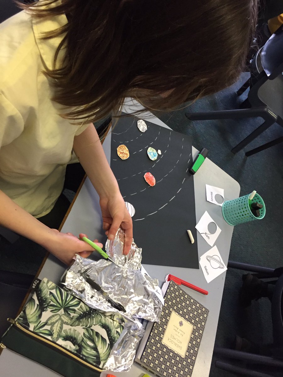 vaifoiakau's tweet photo. The stage 3 Earth and Space unit can be hard to wrap your head around, we found an opening in the timetable this week and decided to visually demonstrate our learning with art and a cool toilet paper activity comparing the distances of planets from the sun! #acuedu_p https://t.co/yq2ZxwLBrt