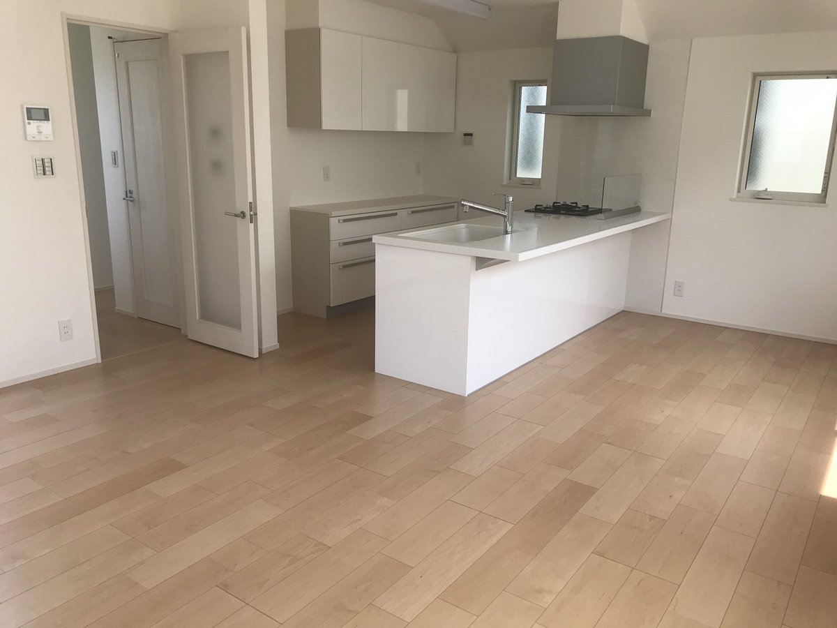 ピタットハウス方南町店 City Area株式会社 Sur Twitter 新築一戸建てを欲しいんだけど Ldkの広さをご希望のあなたにオススメの物件が芦花公園にあります Ldk 17 5帖の広さです 是非一度内覧会にお越しください ピタットハウス方南町 芦花公園 広いldk 新築