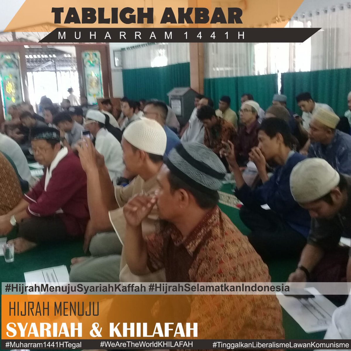 Dianasari212's tweet photo. #Muharram1441Pemalang
#HijrahMenujuSyariahKaffah
#HijrahSelamatkanIndonesia
#TinggalkanLiberalismeLawanKomunisme
#WeAreTheWorldKhilafah https://t.co/56QKcFOa7b