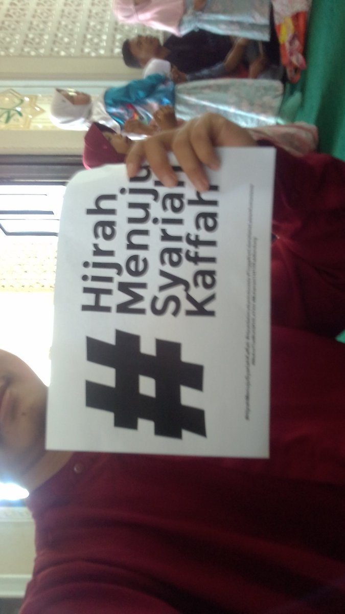 hari45288221's tweet photo. Khilafah ala minhaji nubbuwah akan tegak kembali seperti pasti nya terbitnya mentari   #WeAreTheWorldKHILAFAH #HijrahMenujuSyariahKaffah #HijrahSelamatkanIndonesia #TinggalkanLiberalismeLawanKomunisme #WeAreTheWorldKHILAFAH #DF3T https://t.co/inE7xuy2R4