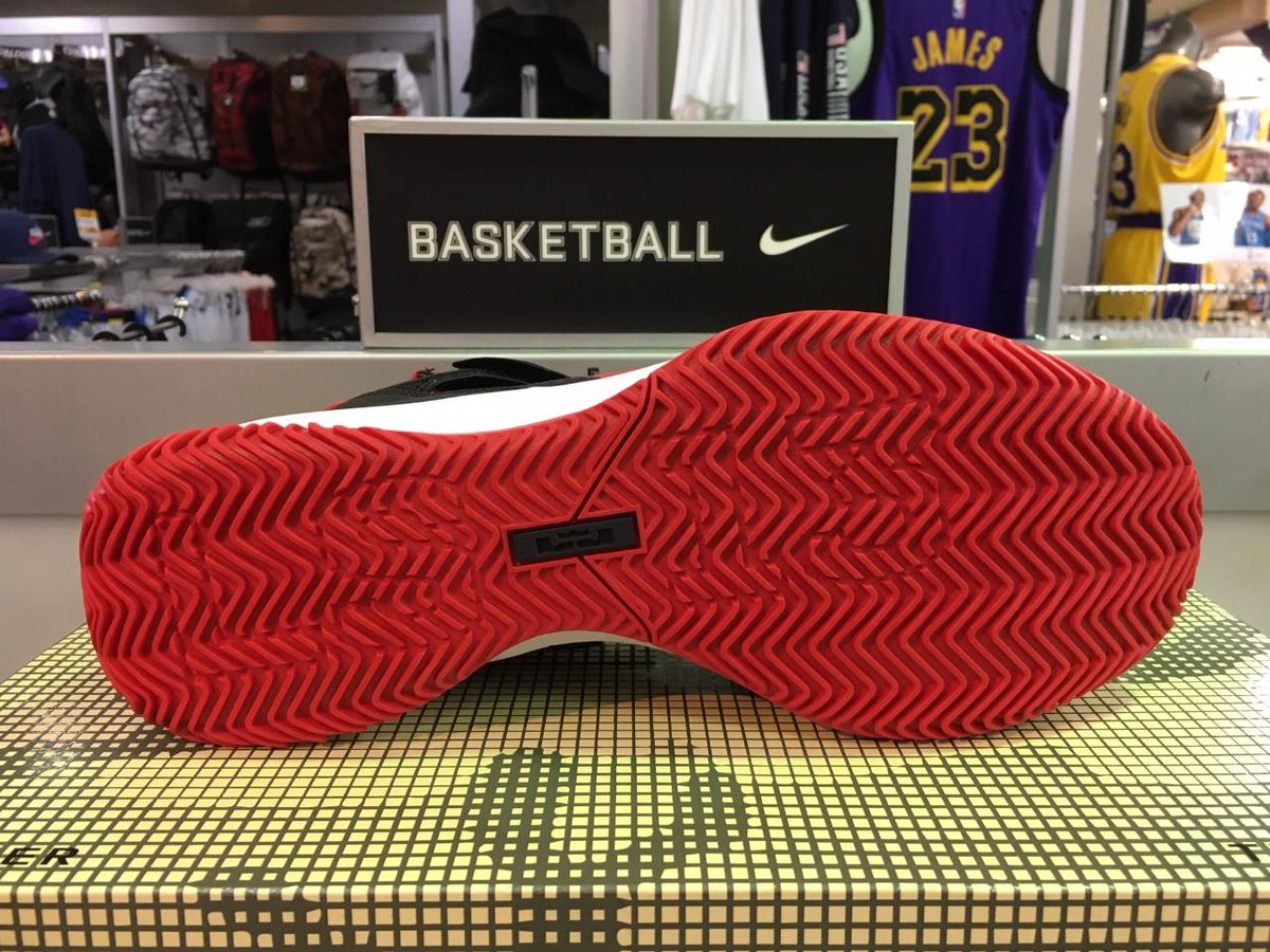 nike lebron james 10 Nederland