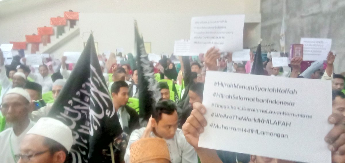 andiyanza's tweet photo. Selamatkan Indonesia dengan syariah islam #HijrahSelamatkanIndonesia #HijrahMenujuSyariahKaffah #WeAreTheWorldKHILAFAH #TinggalkanLiberalismeLawanKomunisme #FBFD https://t.co/pOKW4qOQ4q