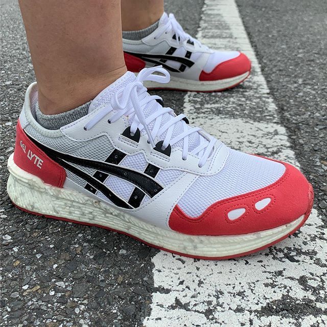 eiji_ihara's tweet photo. 今日のASICSTIGER
HyperGEL-LYTE "ROUGE"
こいつは、やっぱ好き
#今日のASICSTIGER #hypergellyte #asicstiger #アシックスタイガー #ハイパーゲルライト https://t.co/jccKpMhv9H