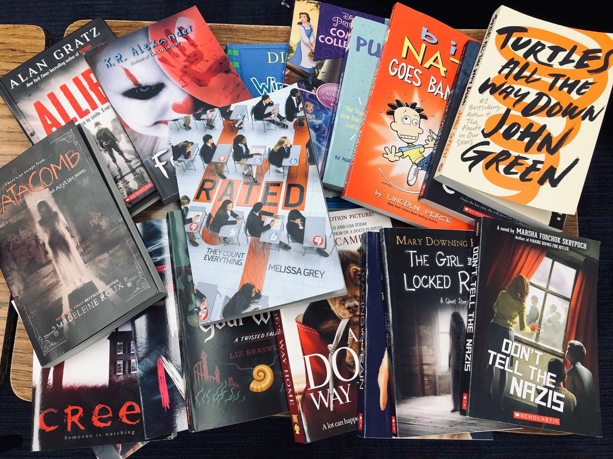 MsVuong_Dac's tweet photo. Thank you to my incredible students and their families for donating so many books to our class library! 📖☺️#parksbesttwoyears #40in40bookchallenge

And shout out to @MsMizuno for organizing such an amazing book fair and for the additional books! 📚 https://t.co/Pr9JdjyiVI