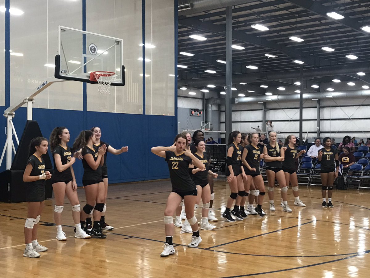 JoleeConner's tweet photo. Gold looks good on @vball_jags #bluegrassinvitational #wecametoplay๐ https://t.co/jvcAboXQ0K