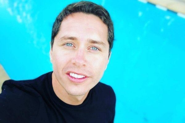 URGENTE | Se confirma la identidad del corpóreo de Majin Boo, que acosó a la alcaldesa Cathy Barriga, se trata de Karol 'Dance' Lucero. "D E G E N E R A D O" le escribieron en su Instagram personal, al joven gomero de Mucho Gusto.