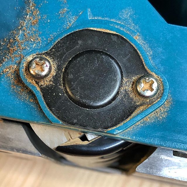 chrisblanz's tweet photo. Sid
.
.
.
#iceage #face #foundfaces #pareidolia #iseefaces #dreamworks #o #oh @blueskystudios @johnleguizamo #sloth #sid #makita #johnleguizamo #blueskystudios @iceagemovie #sloths #crosseyed #blue @makitatools #wood #woodworking #woodshop #planing #sawโฆ https://t.co/8CGUxr11E4 https://t.co/1jaXgSeUpA