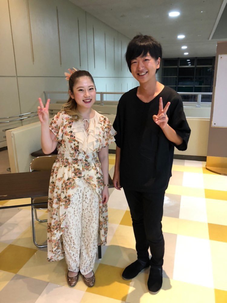 あだっちゃん 安達香織 昨日は 以前エレクトーンのcmにも出演されていた鶴橋知也くんが 観に来てくれました 終わってから知ったのでビックリして30秒くらい固まったけど すごく嬉しかったです ありがとう 昨日の興奮が冷め切らないまま 海浜