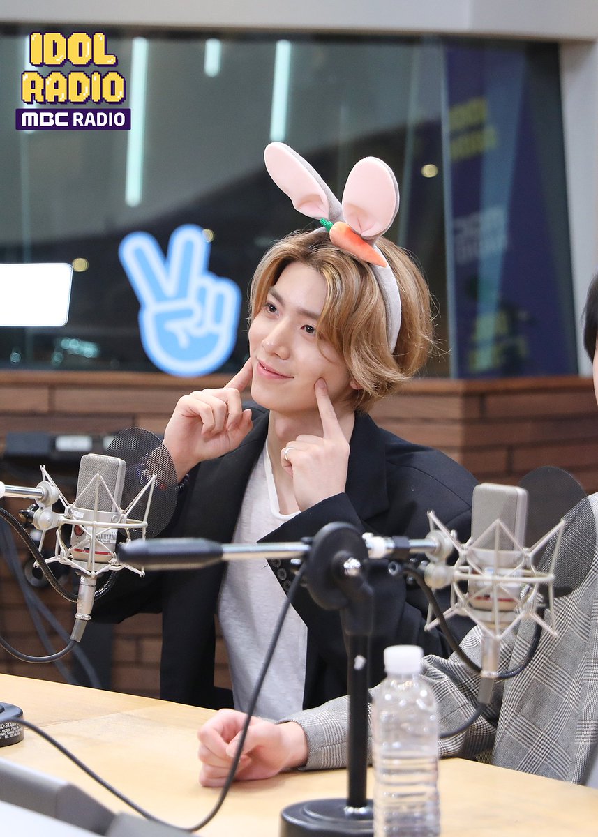 idolradiokorea's tweet photo. [#아이돌라디오 앨범 20190830] 

ep332. 들장미소년🌹 with 휘영, 산하, 용하

#IDOLRADIO #SF9 #에스에프나인 #휘영 https://t.co/G4gwaRbfS7