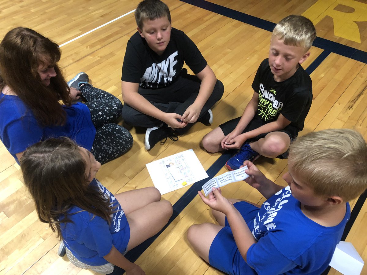 MrsAmyMartin1's tweet image. House Meeting today where we had a lesson on Growth Mindset. @USD449 #Phantasio