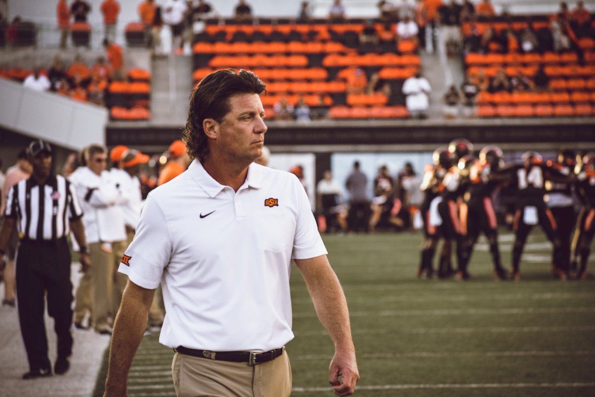 CowboyFB's tweet photo. Saddle up for the second half!
#OKState will get the ball to start the half leading 31-16.
🔶 #GoPokes | #OKSTvsORST ⚫️ https://t.co/NYvevvWWGG