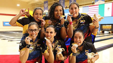 USBC's tweet photo. Colombia's Maria José Rodriguez led Colombia to the team title and Singapore’s Cherie Tan won the Masters title as the 2019 World Bowling Women's Championships wrapped up in Las Vegas. https://t.co/DHp3UWWB56
#WBWC2019 #USBCTeamUSA https://t.co/3EU3VmBzl2