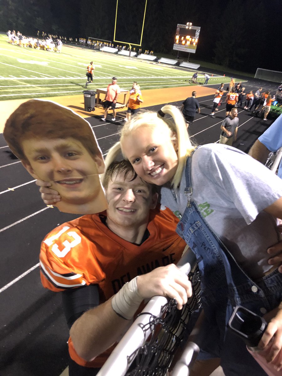 paytndayy's tweet image. THATS MY BOYFRIEND!! #2touchdowns #number13 #fbv