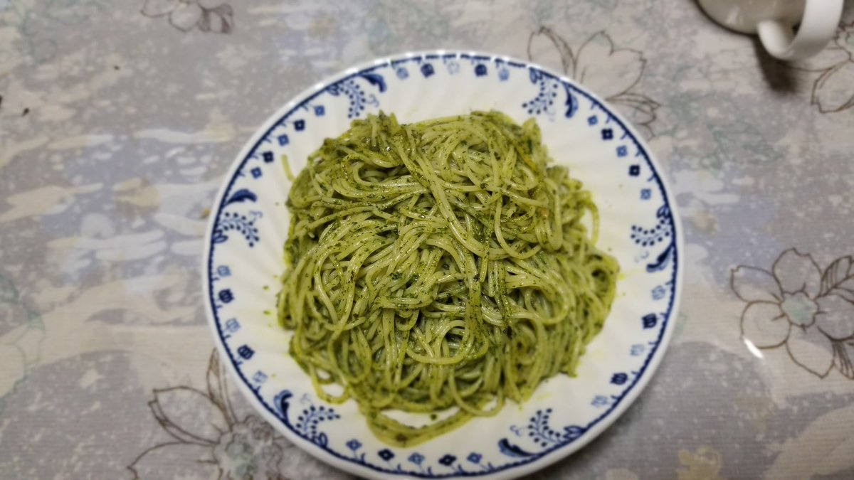 ハーブな庭師 観世零音 على تويتر 今日の昼御飯は自家製バジルのジェノベーゼパスタ 動物由来の原料未使用の奏でる用務員社長おとなステルス平沢さんにも食べて貰いたジェノベーゼソースです 馬骨料理部