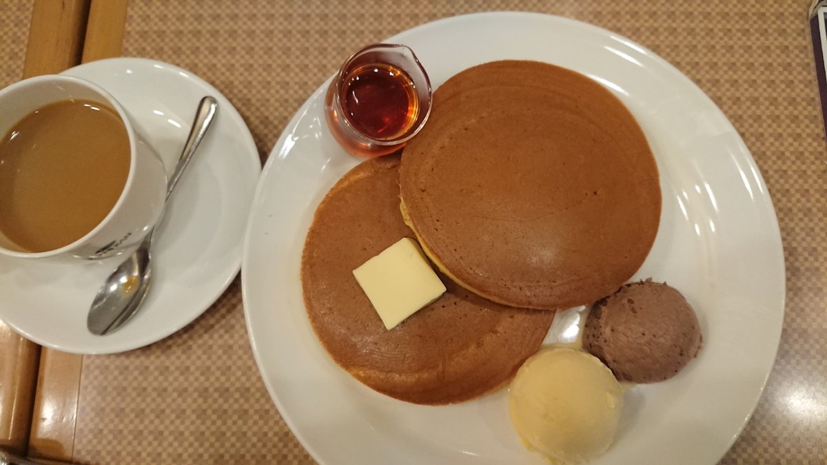 桜花 マウンテン桜花 山登り大好き芸人 ホットケーキ大好きこれは先日の珈琲館の 景気あがりそうです ホット ケーキで Hot景気 ダジャレ だじゃれ 景気 ホットケーキ 珈琲館